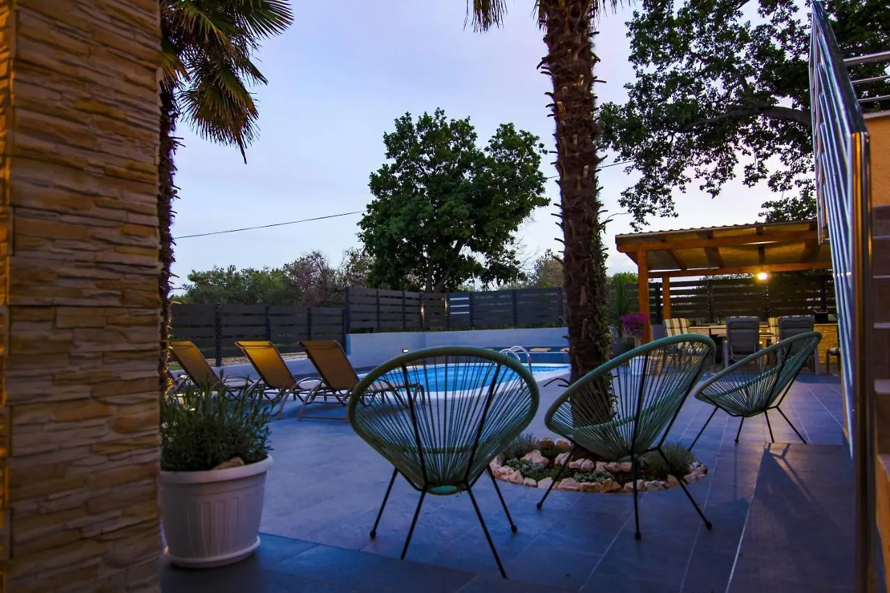 Villa Twins Sukosan With Heated Pool 0*,