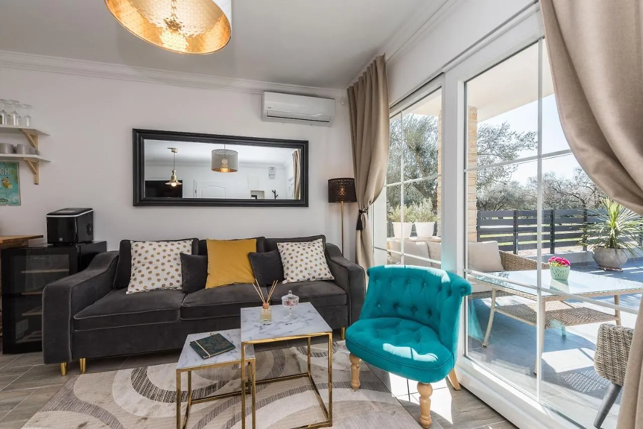 Villa Twins Sukosan With Heated Pool