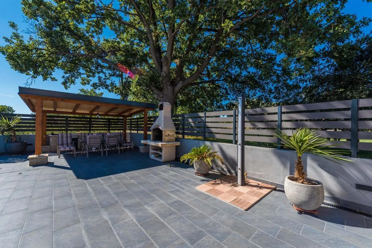 Villa Twins Sukosan With Heated Pool
