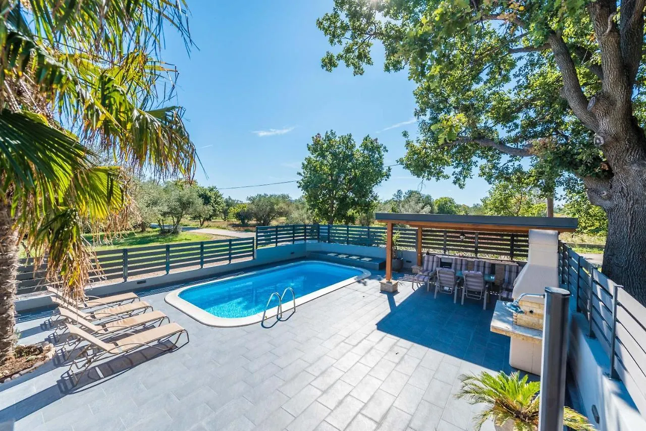 Villa Twins Sukosan With Heated Pool