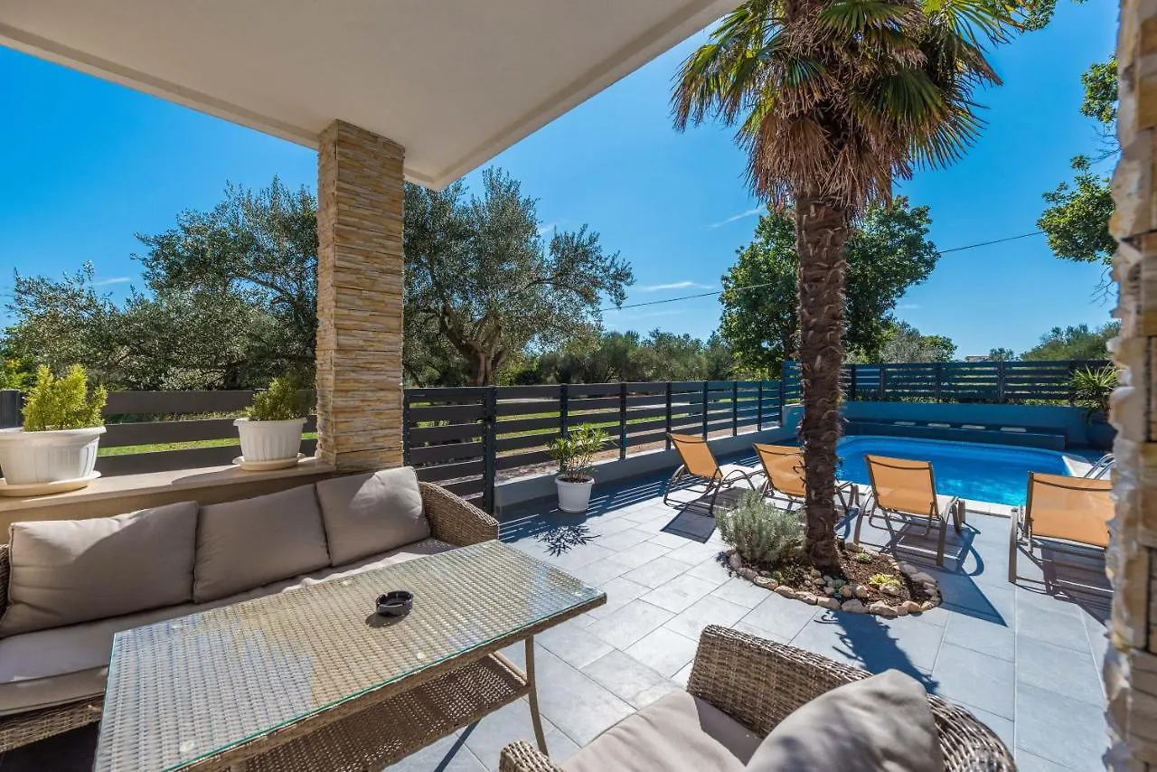 Villa Twins Sukosan With Heated Pool